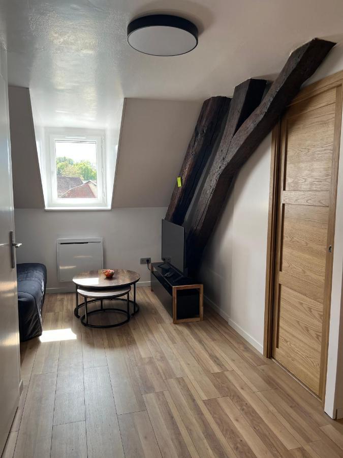 Appartement De La Fontaine A La Tour Du Pin Hyper Centre Parking Prive 外观 照片